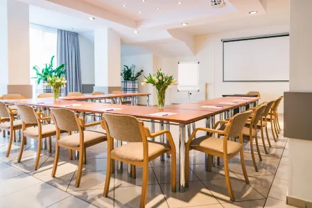 Hotel Forum Отели в г. Жешув