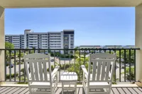 Private Balcony and Modern Amenities - Charming Coastal Haven Hotels in Wrightsville Beach