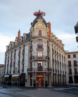 Hôtel et Restaurant Le Regina