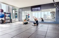 Penthouse High-Rise Ocean & City Views