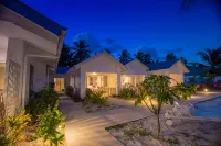 Le Nautique Beachfront Apartments Hotels in Takamaka