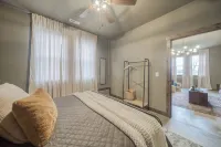 The Concord: A charming 2-bed 2-bath pet friendly house in historic Saint James