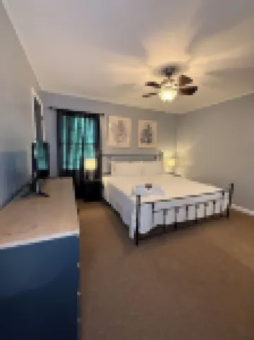 Poseidon’s Mini Getaway: Serene Outer Banks Retreat Near the Beach