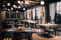 Forest 1961 Hotel & Restaurant Hotels in Debet