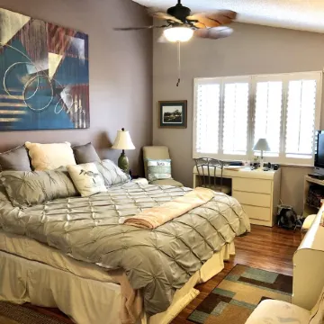 Bob's Beach Condo in Bella Vista by Jupiter beach!