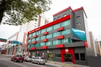 Tri Hotel Smart Criciuma Hotels in Крисиума