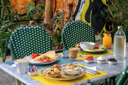 Psiri Vibes Отели рядом с достопримечательностью «Парфенон»