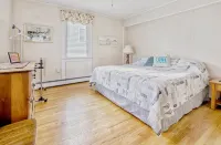 The Sea Gaze - 5BR with Beach Path