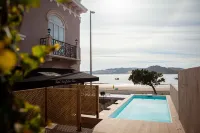 Storytellers Palace - Pools