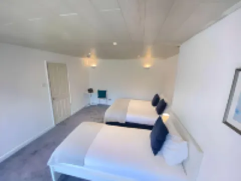 Airport Comfy Stay Hotels in Sipson