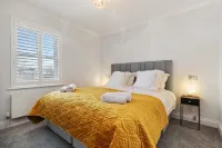 Cottage Mews - Seaside Cottage Parking Terrace - Ocean View