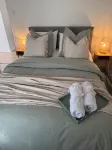 Upmarket 3 bedroom villa with garden and Jacuzzi close to the sea