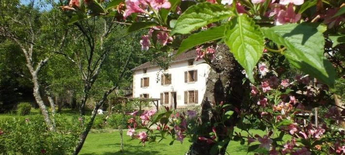 Chambres d'hôtes la Charmante Hotels in Vosges