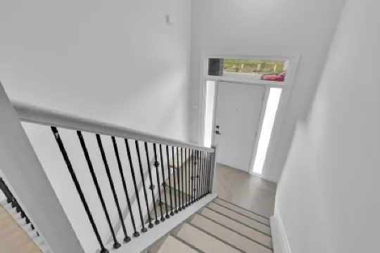 Luxury Unit Windsor (4-plex) 5 minutes to Ambassador Bridge