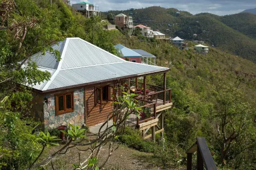 Peaceful, luxury villa with breathtaking views of Coral Bay and the BVIs