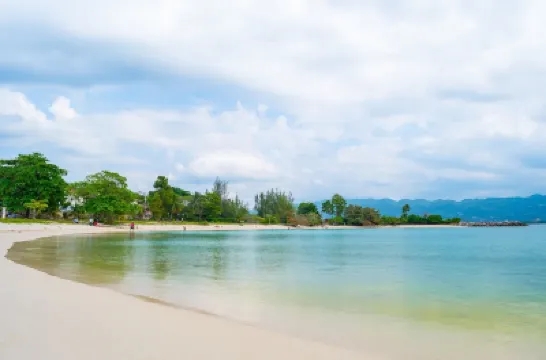 Hip Strip Beach Apartment walkable to clubs, beaches and restaurants โรงแรมใน