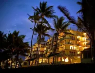 Turtle Beachfront, Snorkeling, Free Parking, Wash-Dryer in Unit, New Bigger AC.