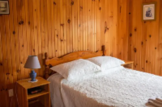 Unit 3 - Bay view cottage, near coffee shops, restaurants and beach Hotels in Kings County