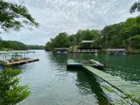 Cozy Cottage on the Lake
