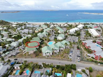 Maracuja 16, in the center of Orient Bay, beach 100m away