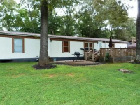 Almost Paradise- Lake Area Rental 1/4 Mile To The Lake And Boat Ramp!