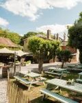The Pembroke Arms Hotels in Broad Chalke