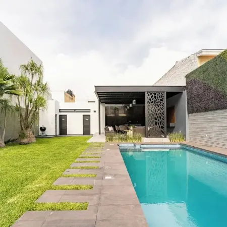 Casa Familiar con Alberca Privada Climatizada