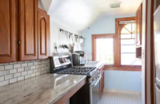 Trendy Uptown, just steps away for numerous culinary and entertainment options.