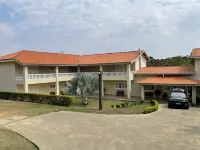 COUNTRY HOUSE (10 suites) W/AR, POOL, ETC.