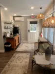 Perfectly located in The Promenade!