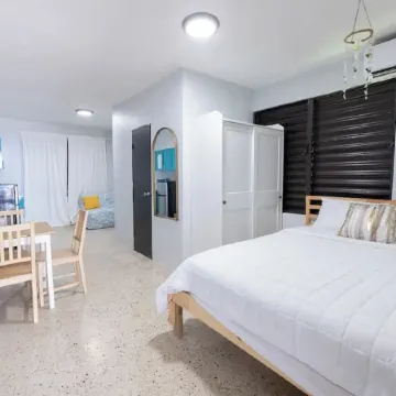 Cozy Studio Type Apartment across Jobos Beach, Isabela. WIFI & A/C.