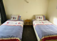 Kaka Point Holiday House