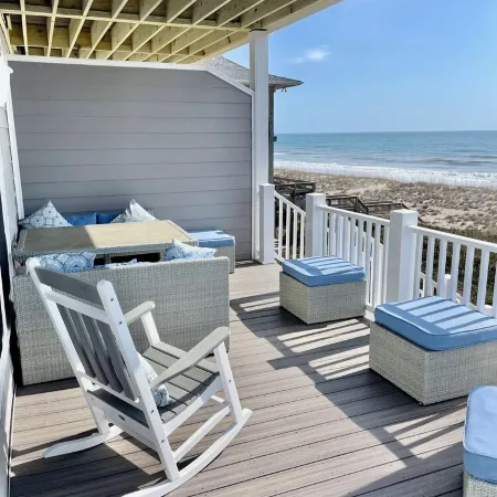 Emerald Isle at it's best at Sea Maiden West!!  Renovated BEACHFRONT home!!