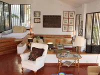 Casa Dos Vidros - Lakefront Charmer Villa