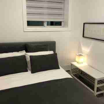 Amazing 1 Bedroom suite in Vancouver Rooms