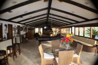 Home/MINI RESORT- pool, tennis court, pickleball, golf course, lg. Clubhouse Hotels in Zachary