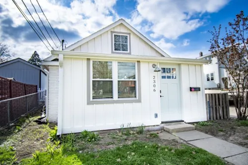 The Tiny House - Omaha's # 1 unique experience