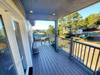 Salt Lyfe Modern 2 Bedroom - 2 min Walk To Beach