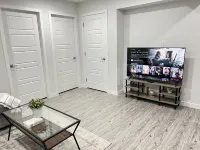 1 BEDROOM SUITE WITH PRIVATE ENTRANCE