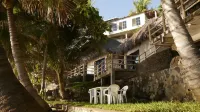 Small Hideaway on a Romantic small Private Beach with Exquisite Views.