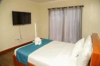 Luxury villa with sky pool and scenic ocean views, 10 mins from airport Hotels in Banse