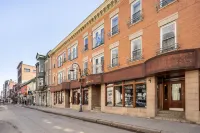 Luxueux Condo Hôtel au Cœur de Québec!