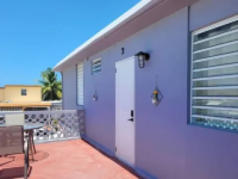 Sunset Private Studio Hotels in Levittown