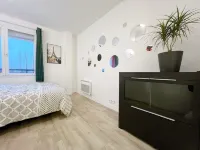 Appartement Proche Paris et Disneyland فنادق في تورسی