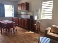 T2 apartment sea view, close to beaches and local shops