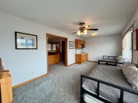 Clayton Savings Bank - One Block To Might Mississippi River! Các khách sạn ở Clayton County