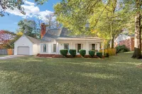 4bedroom + 3bath Home in Cordova Hotels in Cordova