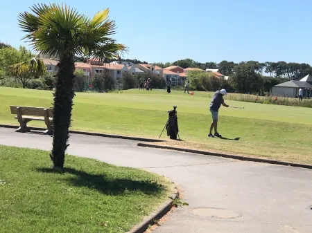 STUDIO VIEW ON LAKE PORT BOURGENAY TALMONT SAINT HILAIRE
