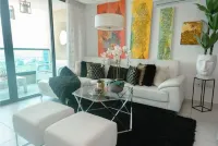Luxury 3BR Apartment in Astria