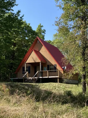 Cozy Rustic Cabin in the Woods near Grand Lake